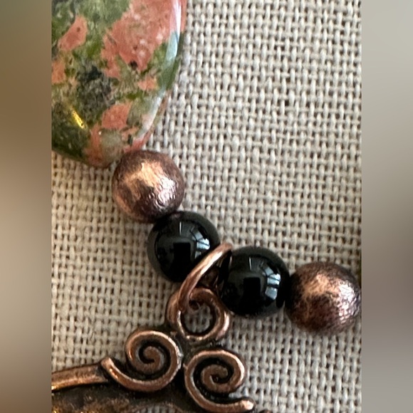 22 inch Unakite bead necklace NWOT - Picture 8 of 11